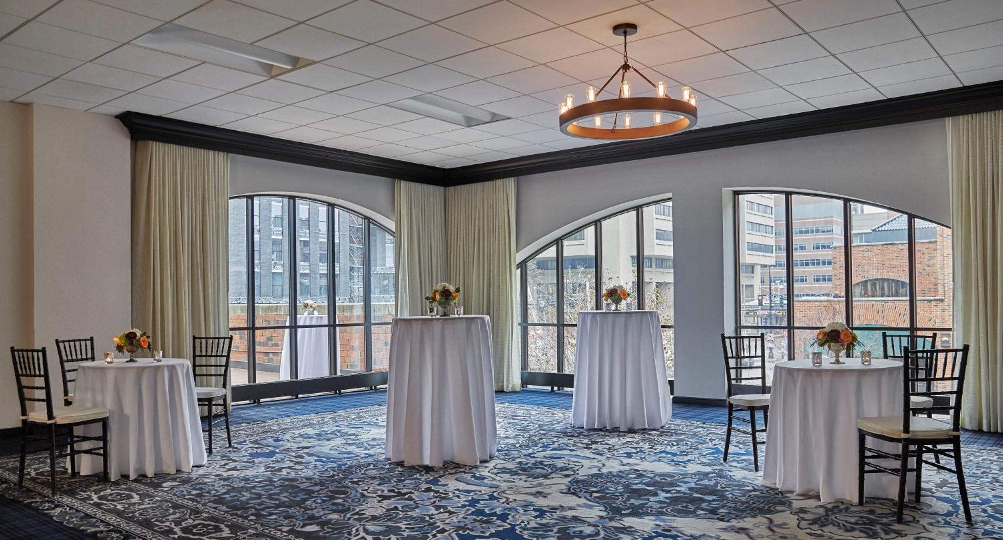 Graduate By Hilton Minneapolis Exterior foto